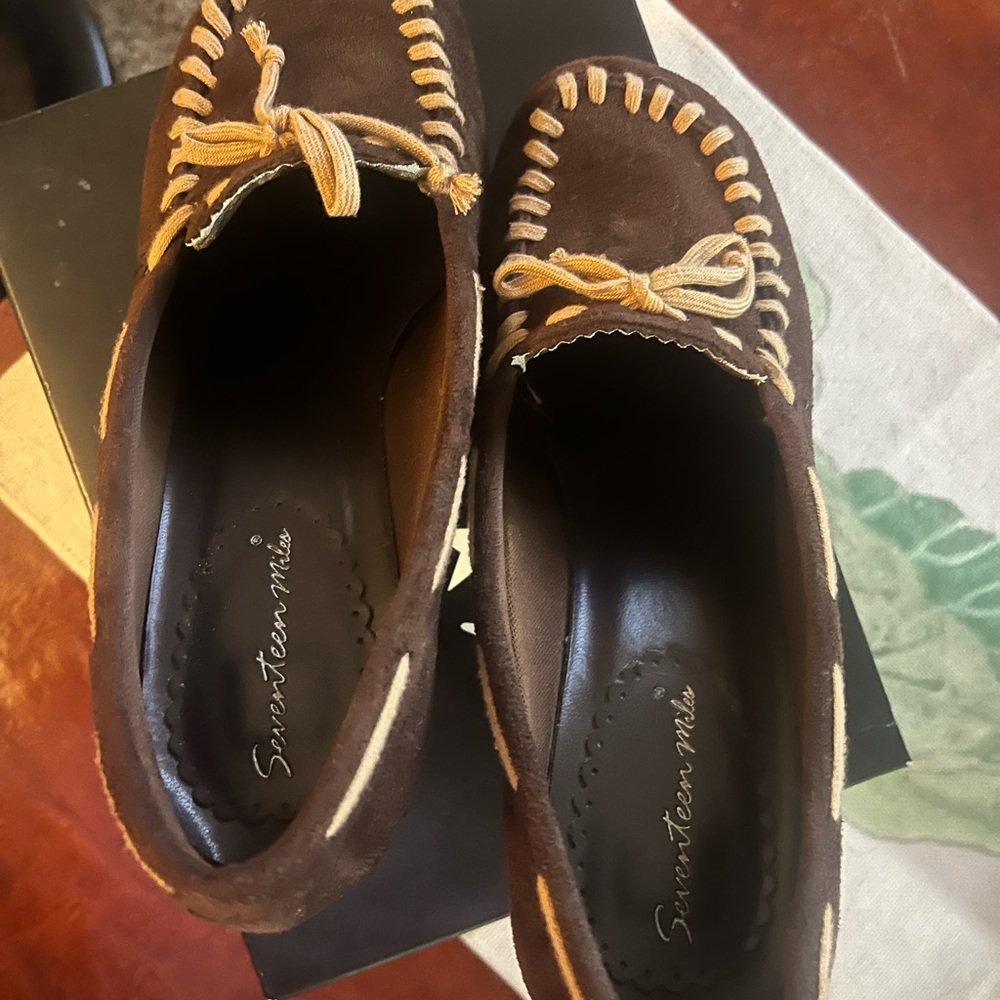 Seventeen Miu Brown and Tan Heels